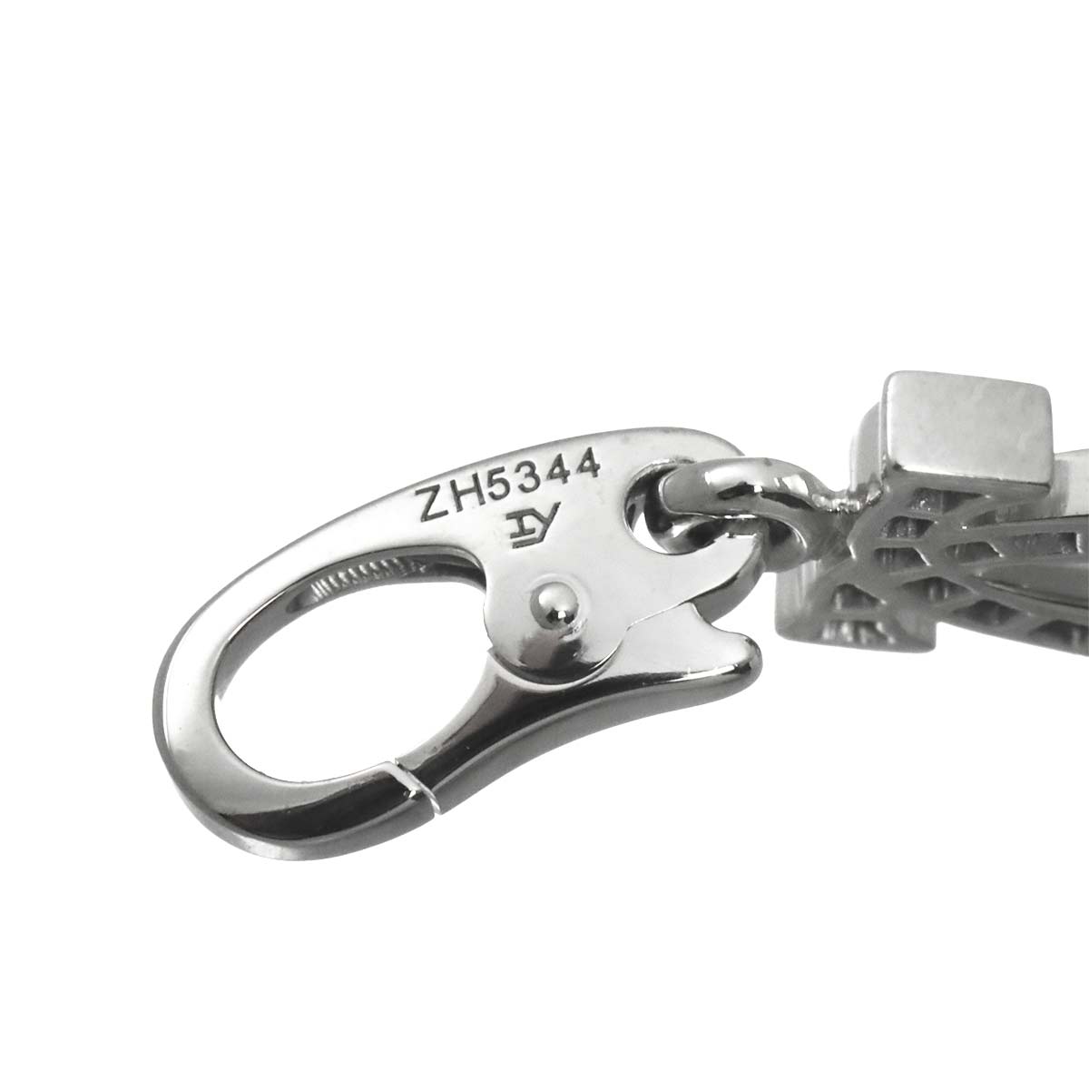 2C Diamond Charm Pendant Top 18K White Gold 750