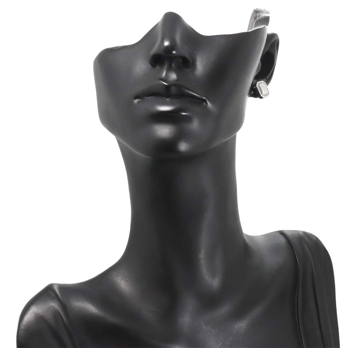 HW Logo Diamond Earrings Pierced 18K WG 750