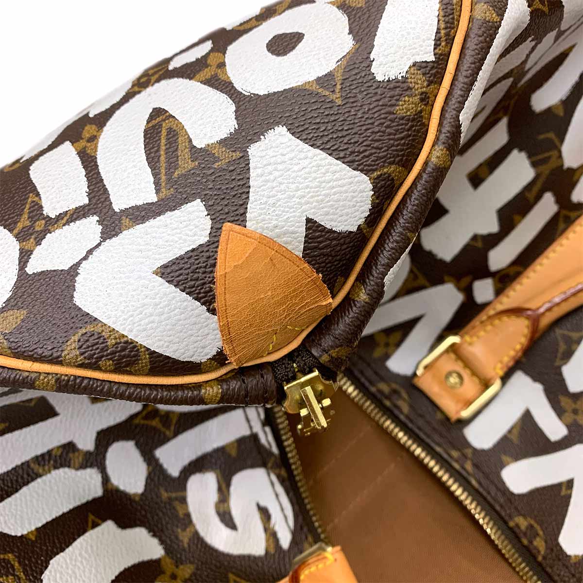 Monogram Graffiti Keepall 50 Luggage Argent M92197