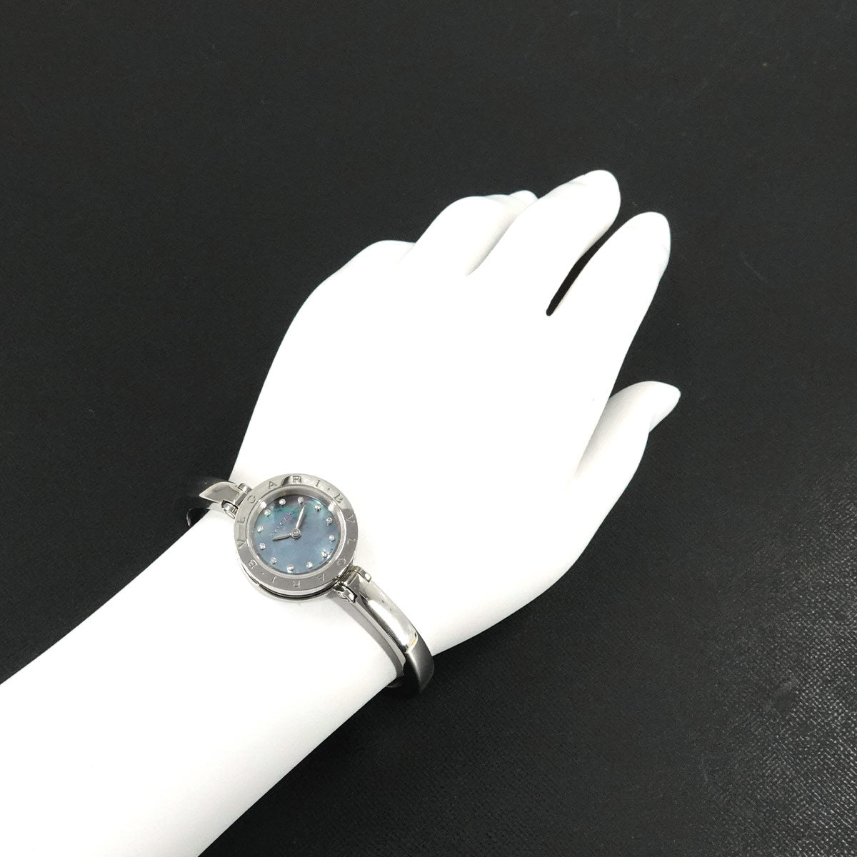 B-zero1 BZ23S 12P Diamond Quartz Blue shell Dial Ladies Watch