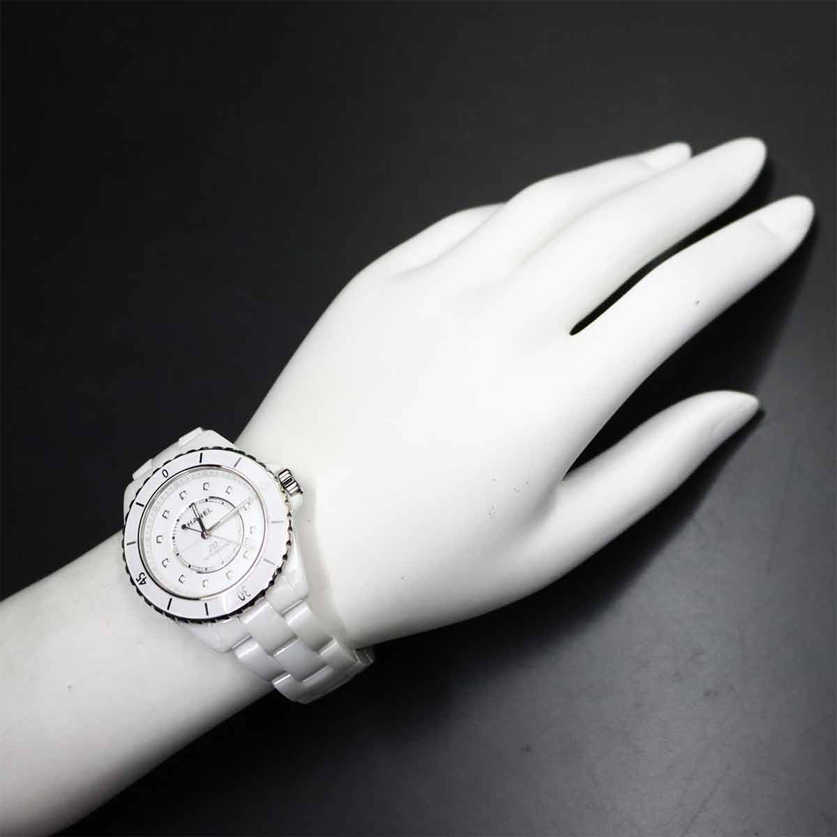 J12 H5705 Date Automatic White Dial Mens Watch
