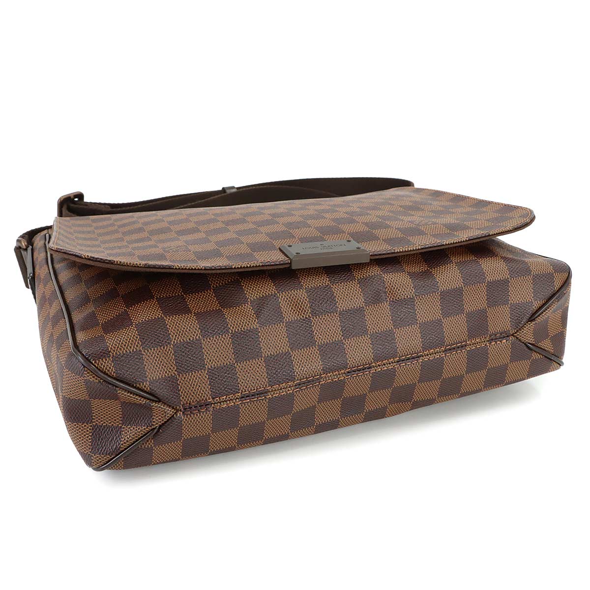 Damier District MM Shoulder Bag Ebene N41212