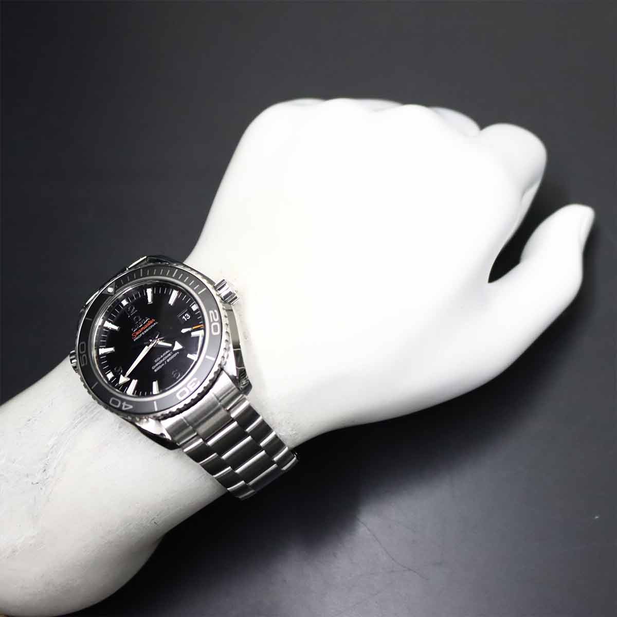 Seamaster Planet Ocean 600M 232 30 46 21 01 001 Black Dial