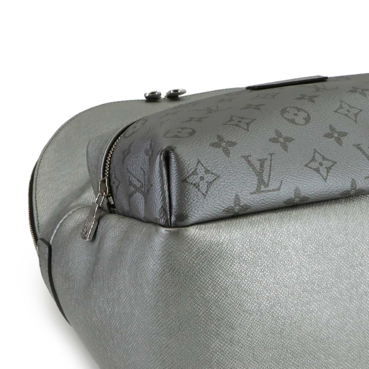 Taigarama Discovery Backpack Leather Silver M30835