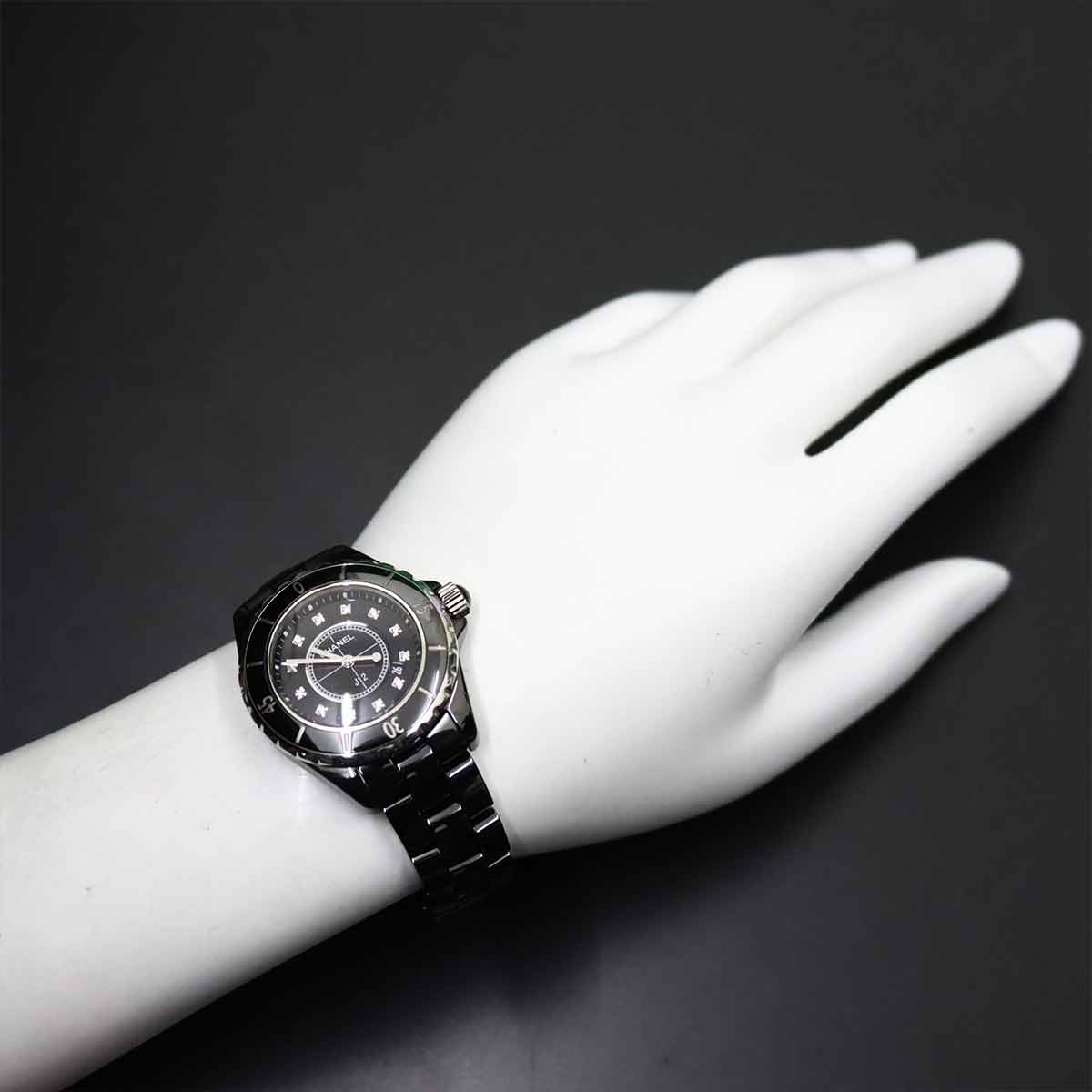 J12 H1625 12P Diamond Quartz Black Dial Ladies Watch
