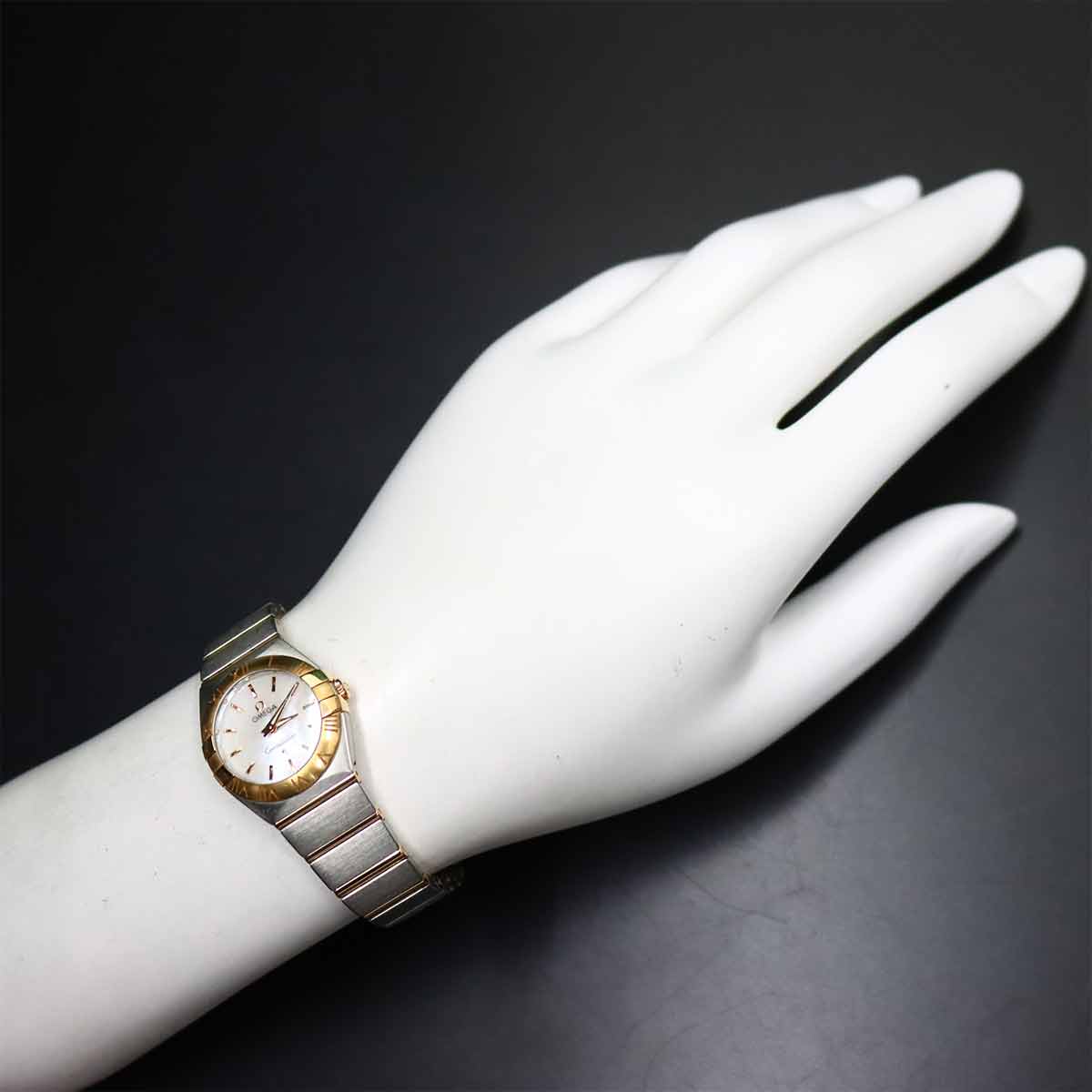 Constellation 123 20 24 60 05 001 750 PG Ladies Watch