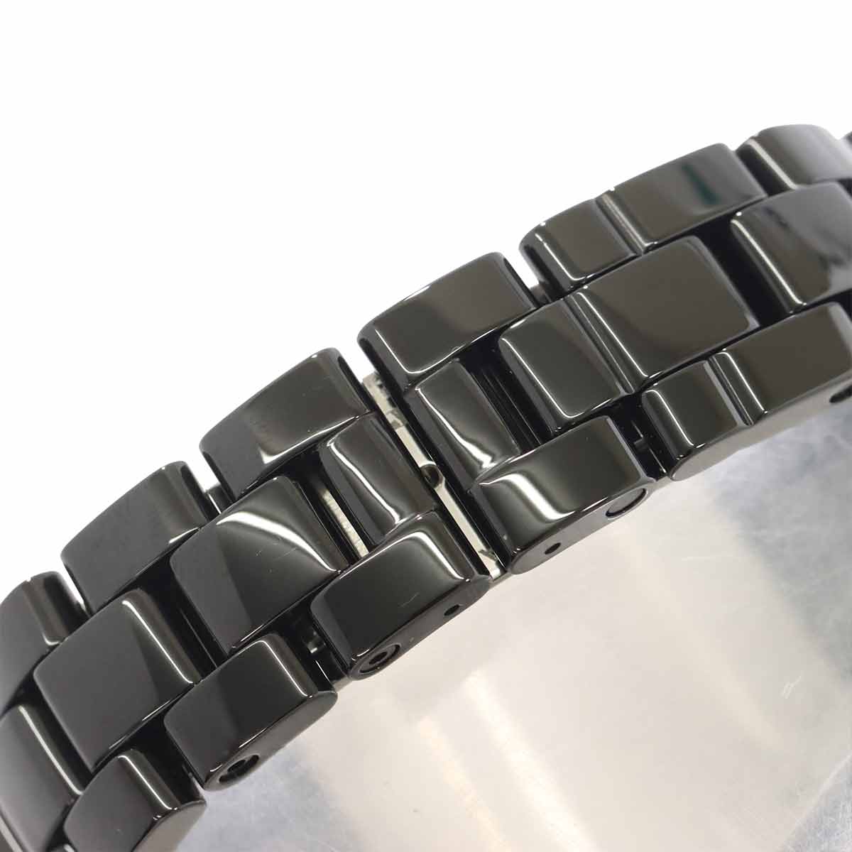 J12 33mm H0949 Diamond bezel Ceramic Date Black Dial Ladies