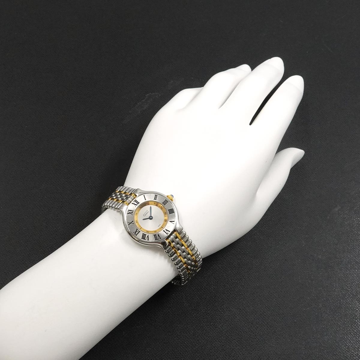 Must 21 Van Thian W10075F4 Quartz Silver Dial Ladies Watch