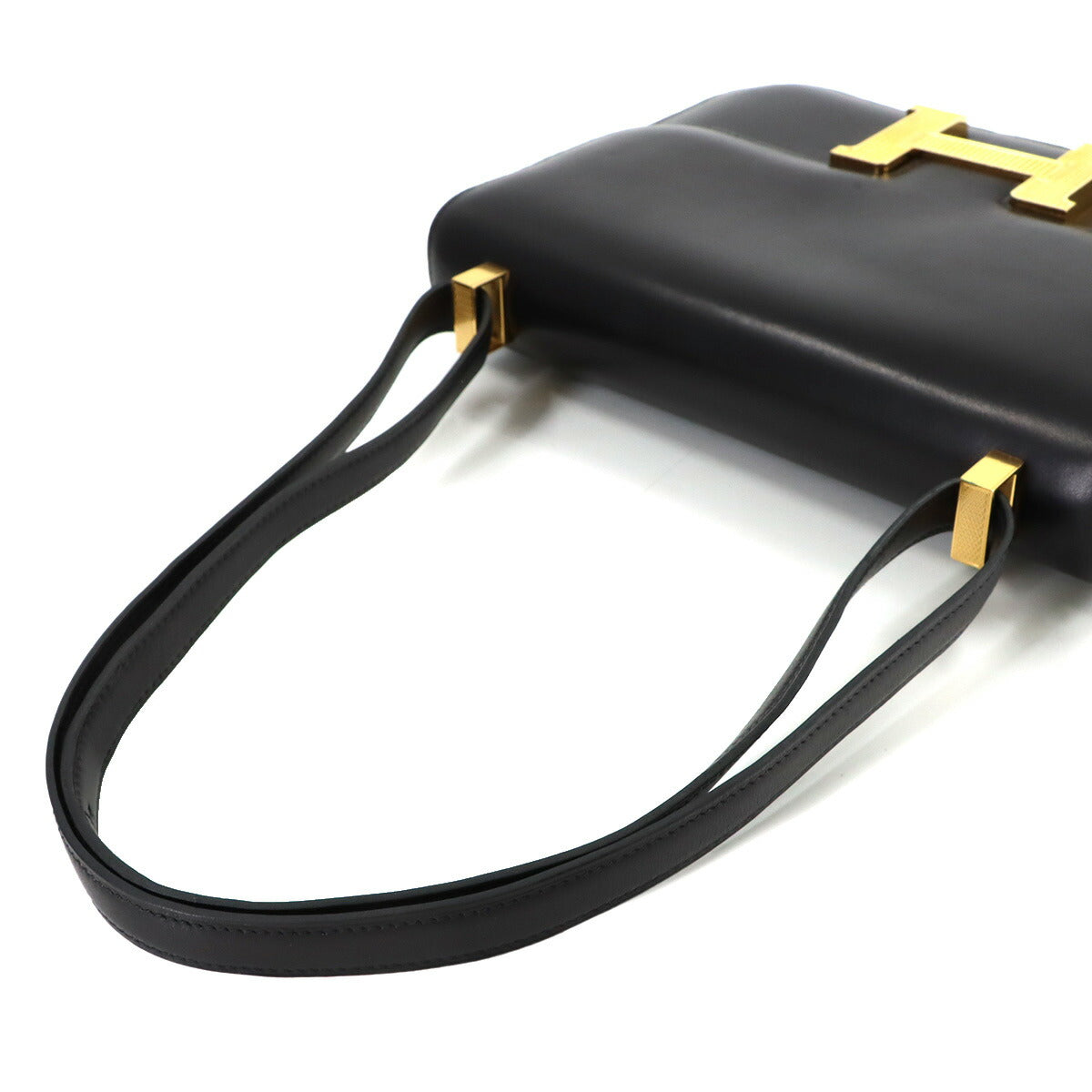 Constance 23 Shoulder Bag Box Calf Leather Black Guilloche