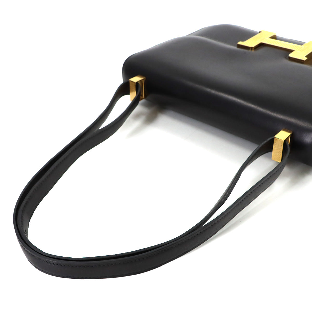 Constance 23 Shoulder Bag Box Calf Leather Black Guilloche