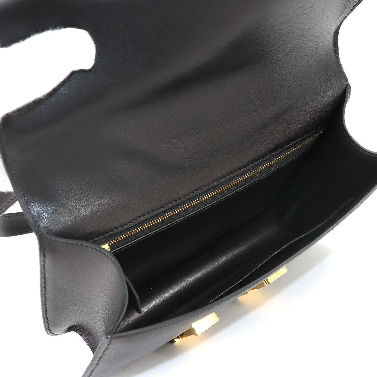 Constance 23 Shoulder Bag Box Calf Leather Black Guilloche