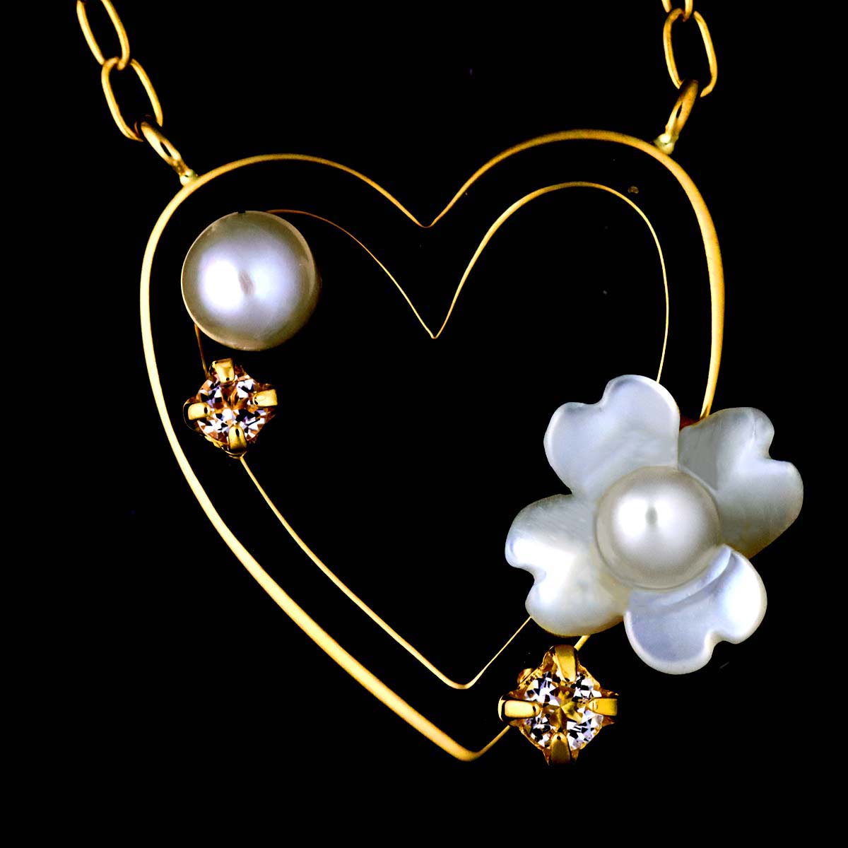Baby Pearl 3.0-2.3mm Quartz Heart Necklace 18K YG 750