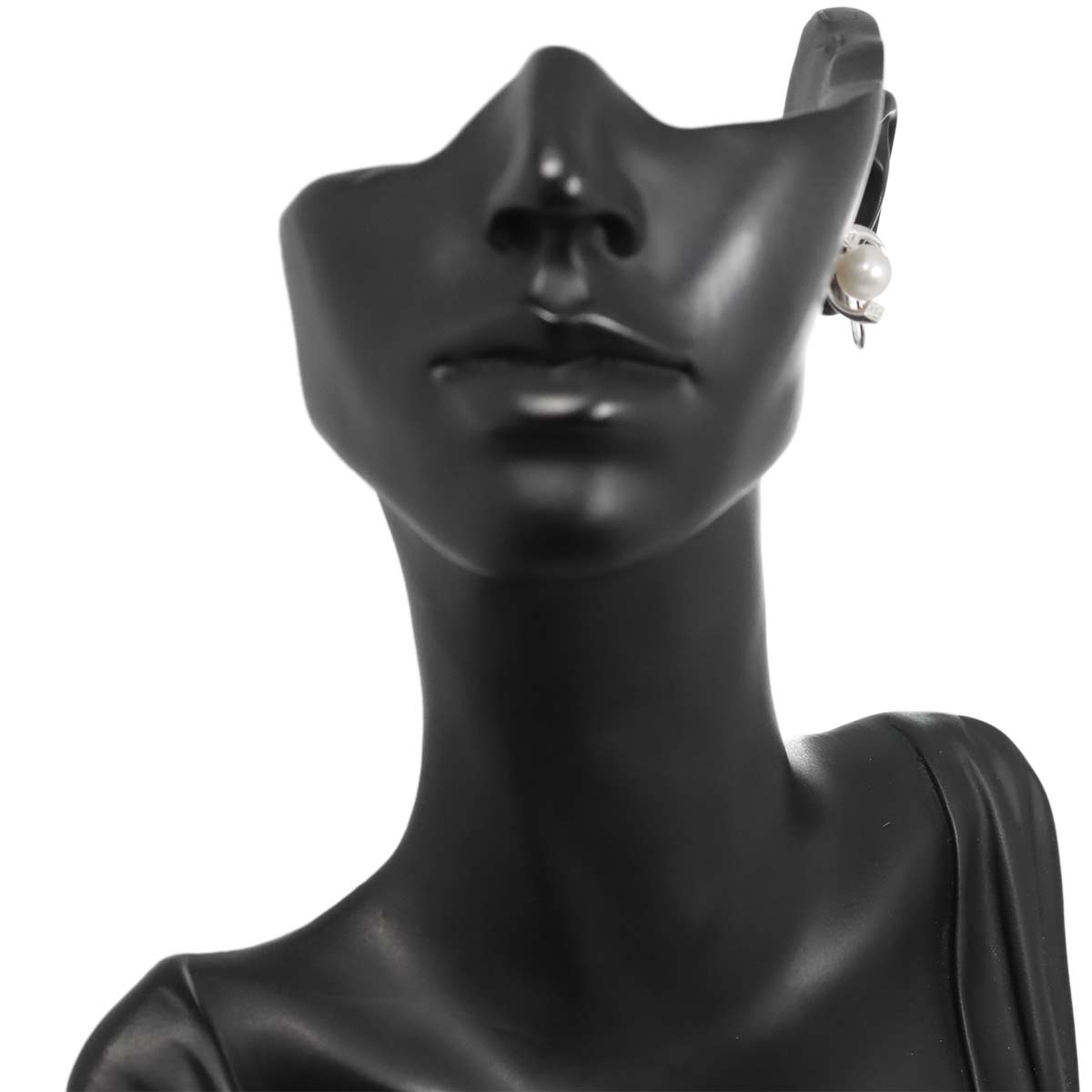 Akoya Pearl 8.1mm Earrings 18K WG 750