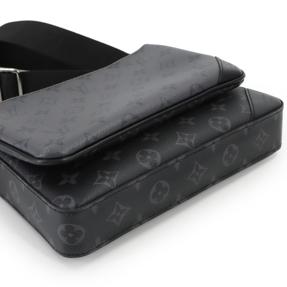 Monogram Eclipse Trio Messenger Shoulder Bag M69443 Purse