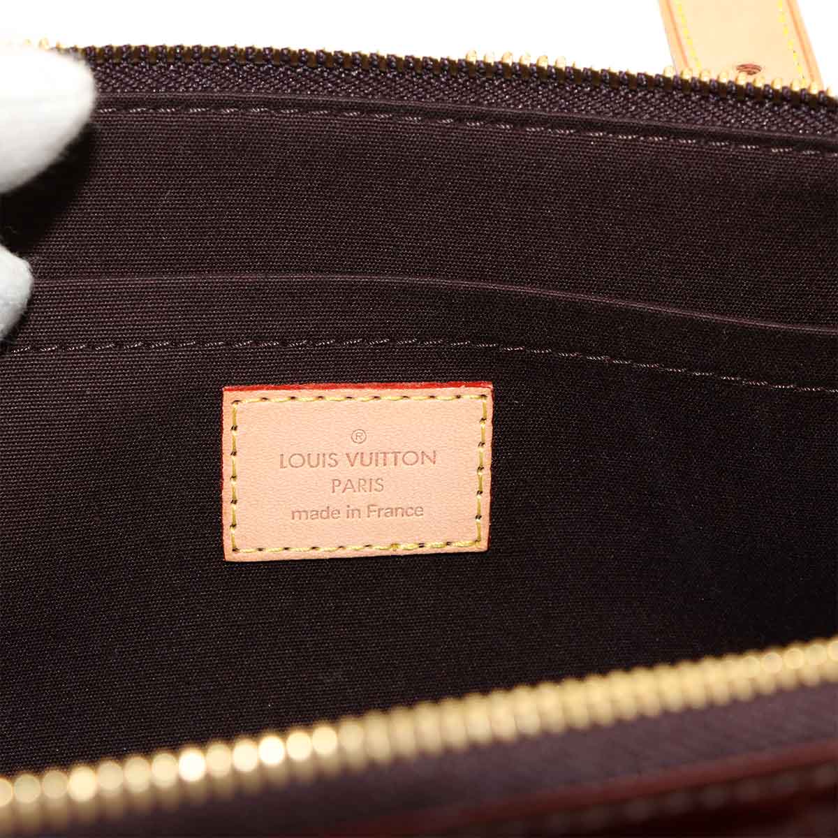Vernis Rosewood Avenue Shoulder Bag Amarante M93510