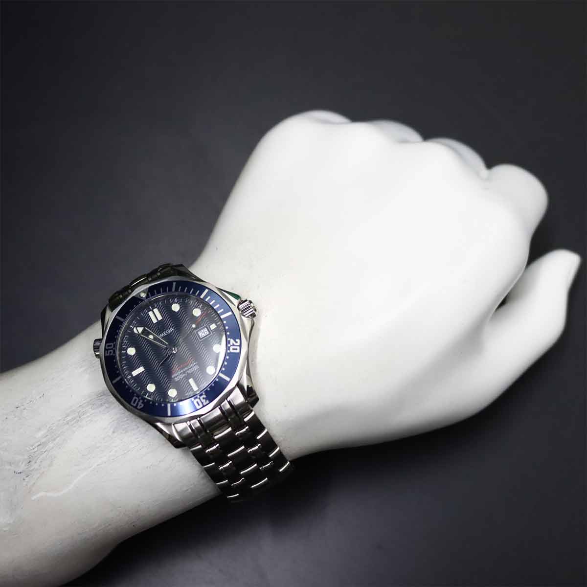 Seamaster Professional 2221 80 300m Quartz Blue Dial Mens