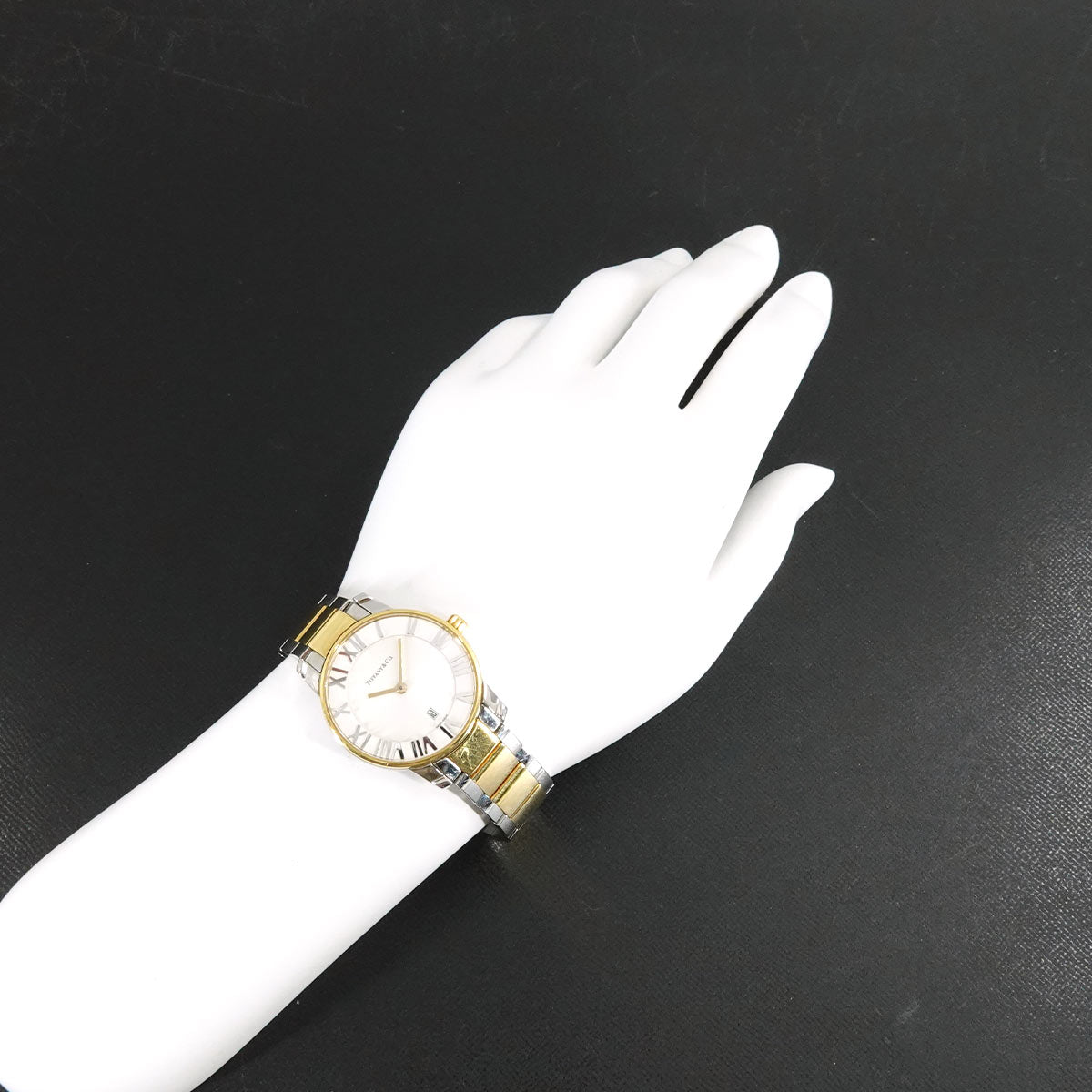 Atlas Dome Z1830 11 15A21A00A Silver Dial Quartz Watch