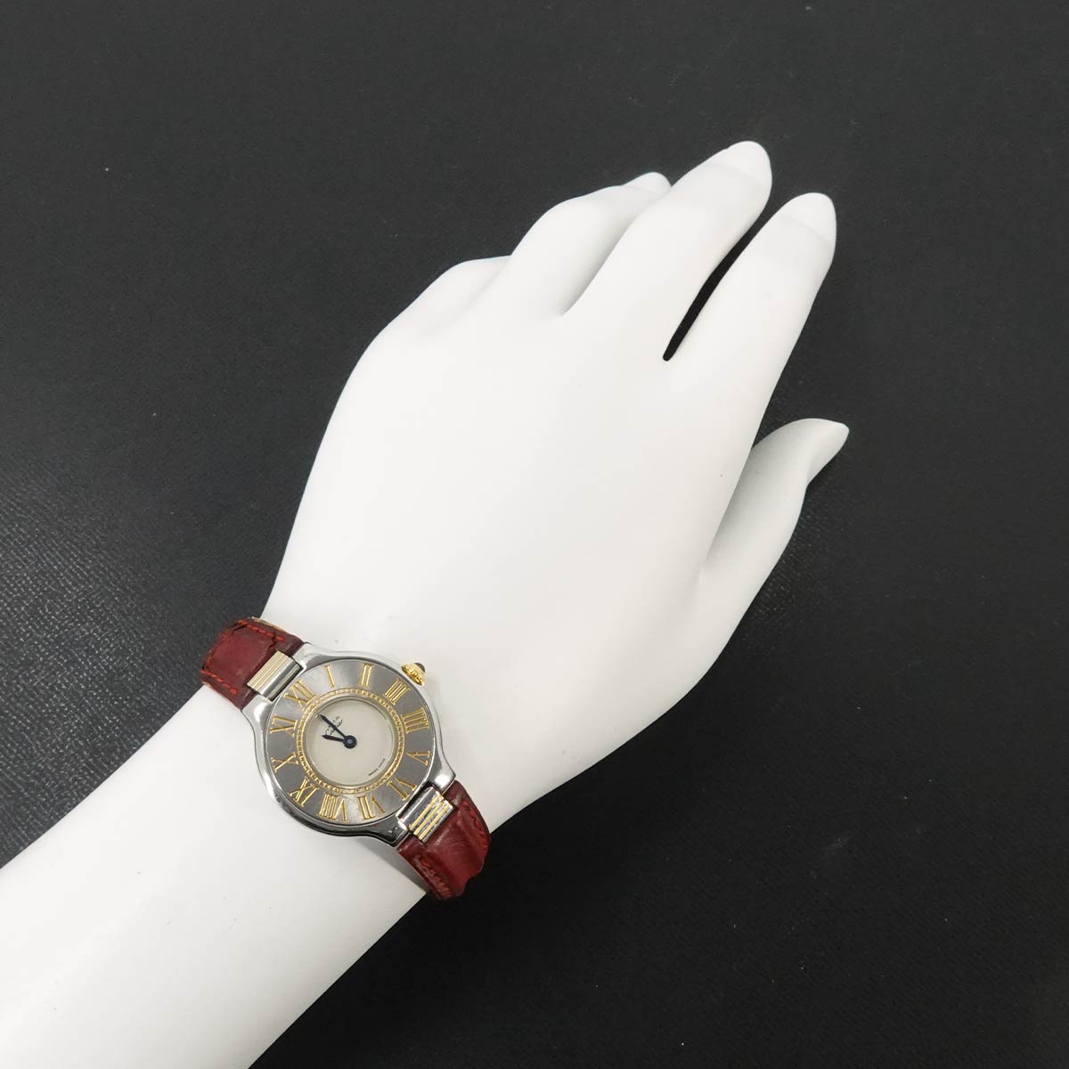 Must 21 Van Thian W10051F4 Quartz cream Dial Ladies Watch