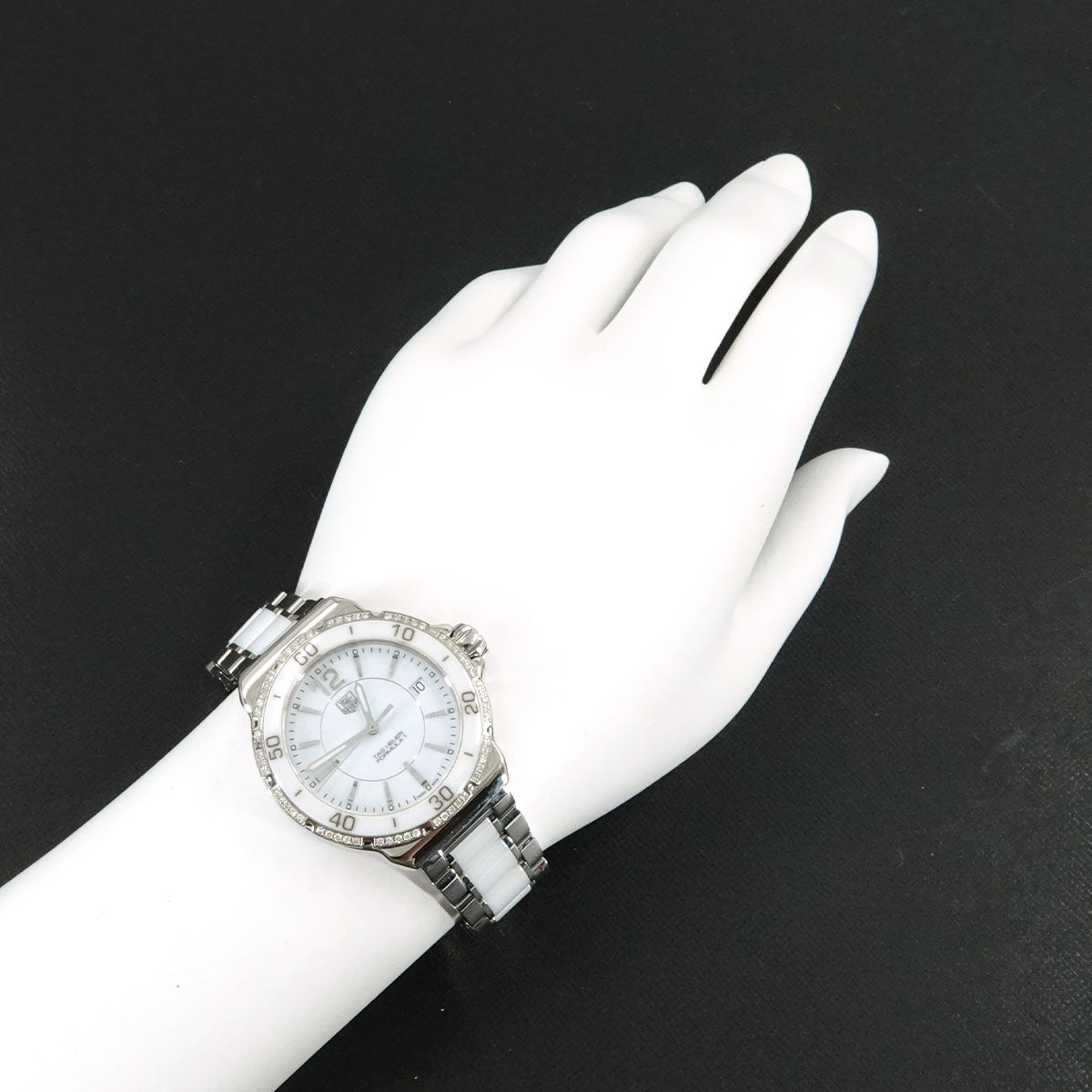Formula 1 WAH1213 Diamond Bezel Date White Dial Ladies