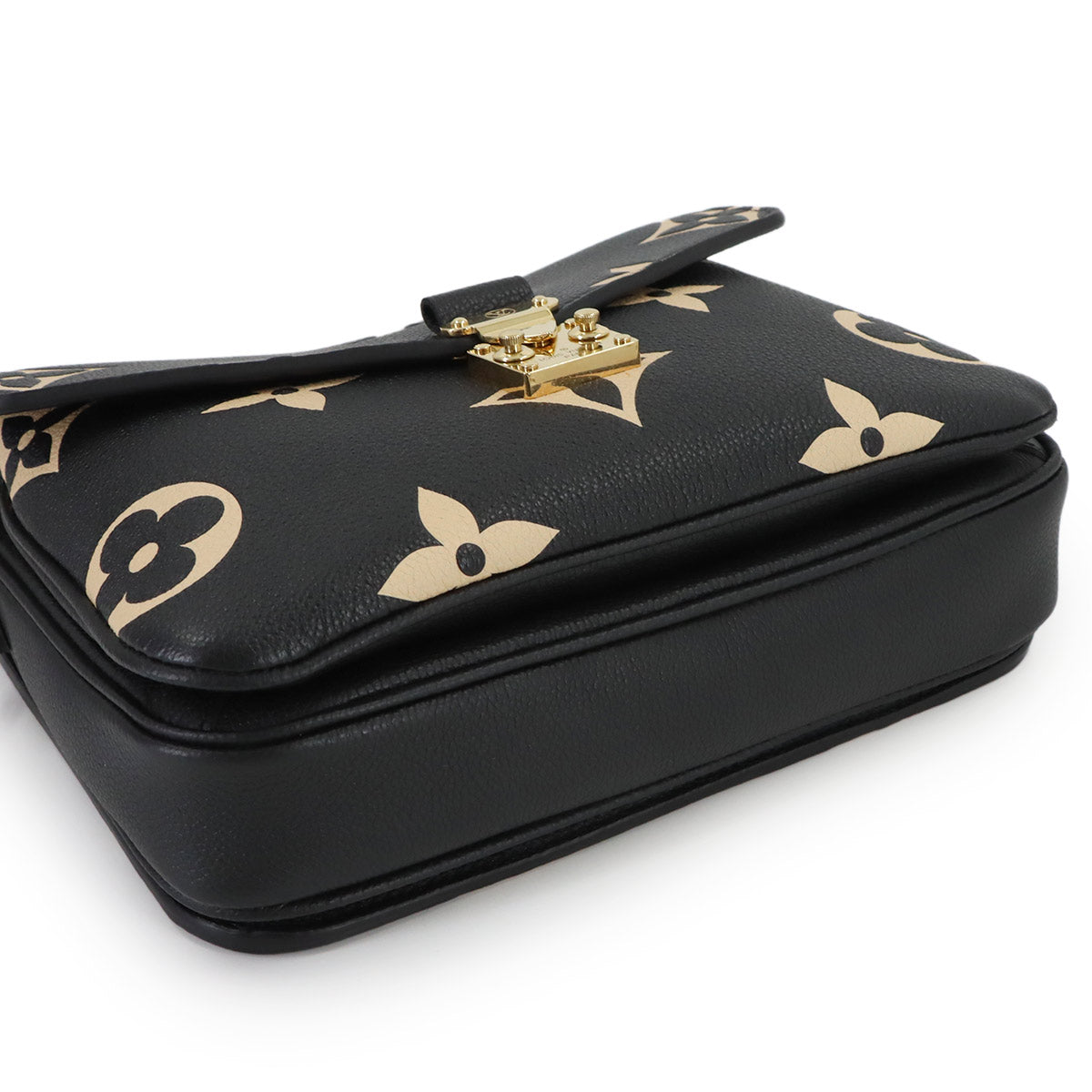 Bicolor Monogram Empreinte Pochette Metis MM Black M45773