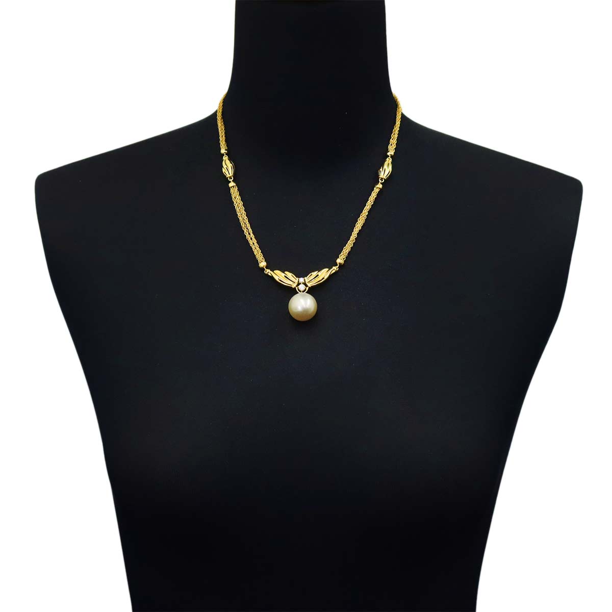 South Sea pearl 15.8mm Diamond Necklace 18K K18 YG Yellow Gold 750