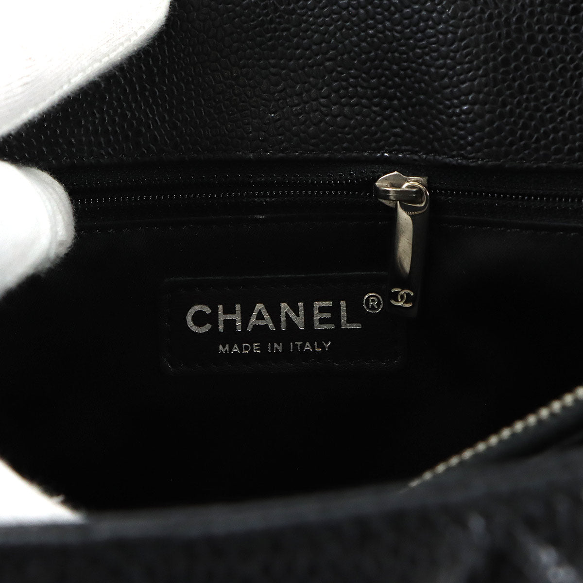 Matelasse Grand Shopping Tote Bag Leather Black GST A50995