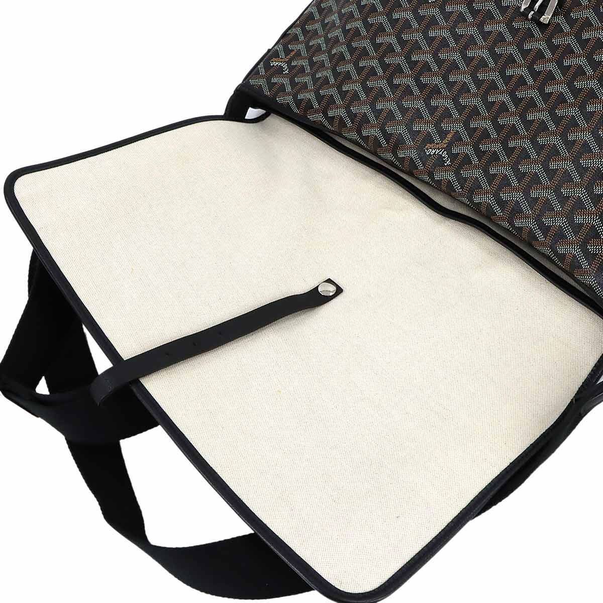Capetien MM Shoulder Bag PVC Leather Black Purse