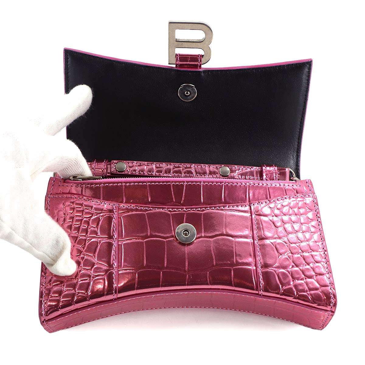 Hourglass Chain Long Wallet Metallic pink 656050 Emboss