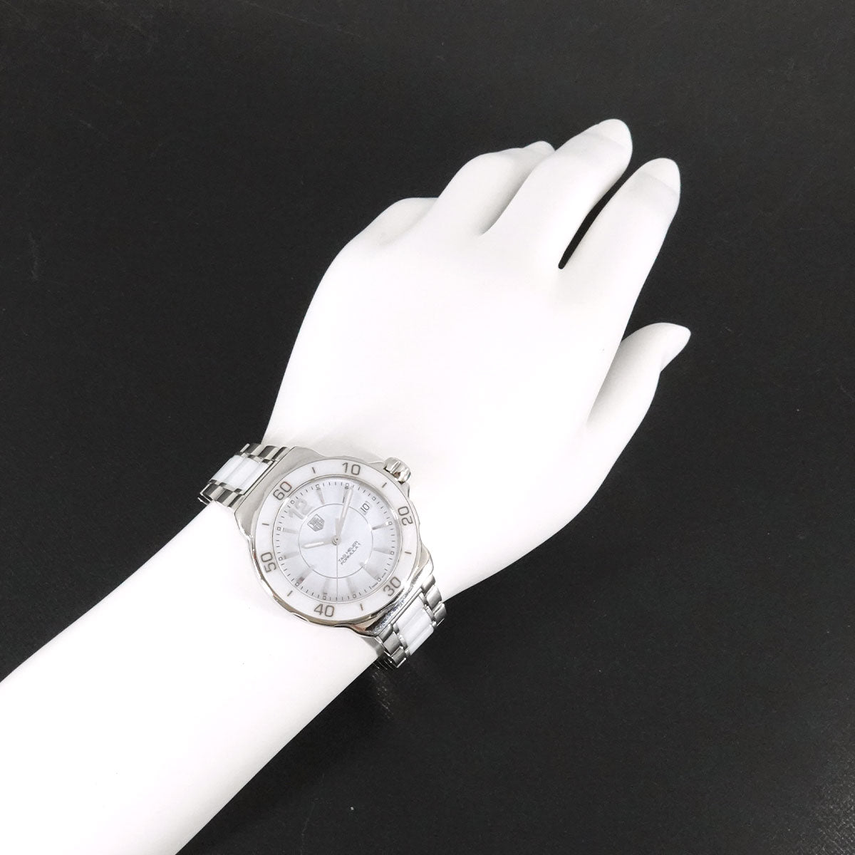 Formula 1 WAH1211 Date Quartz White Dial Ceramic Ladies Watch