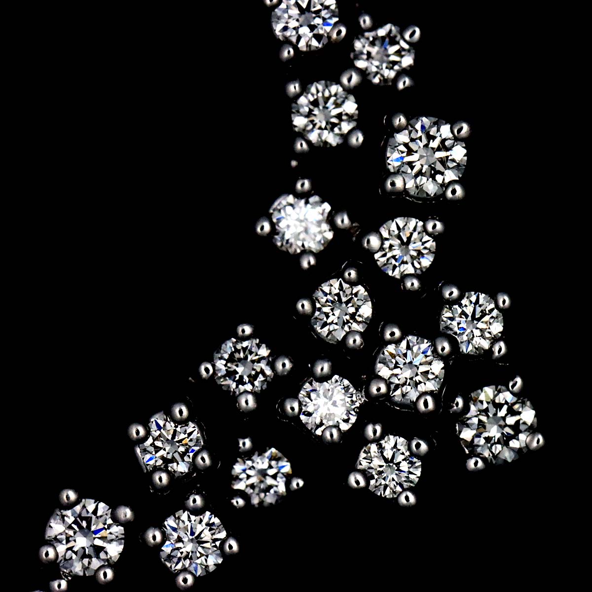 Mimosa Diamond Necklace 18K White Gold 750