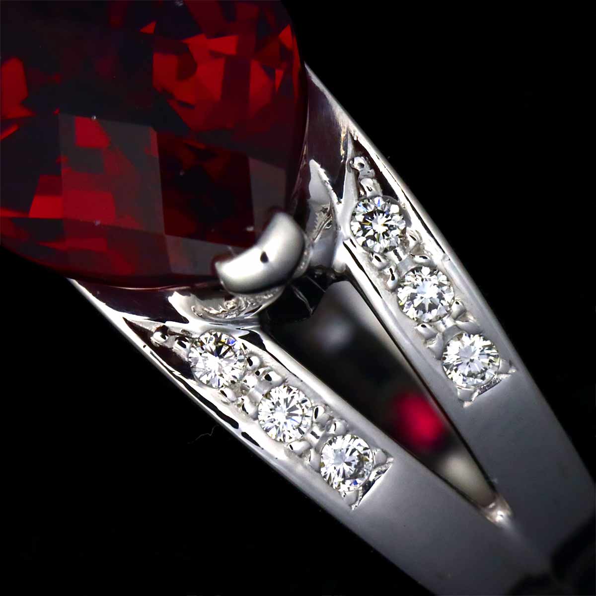 Garnet 4.33ct Diamond 0.11ct Ring 18K WG 750 size6(US)