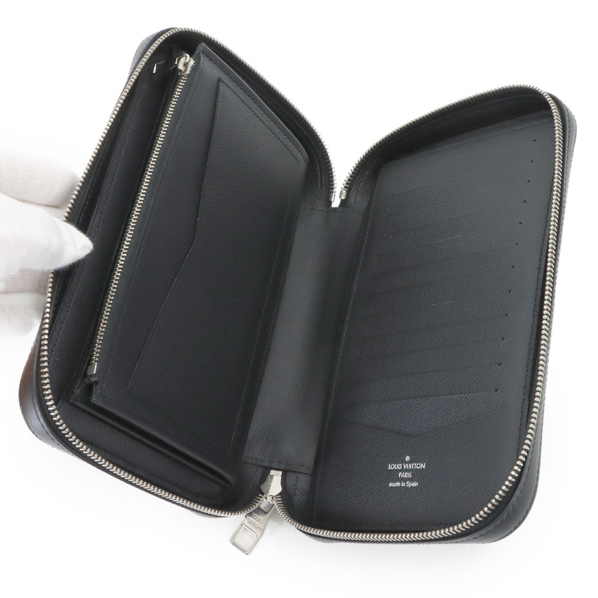 Epi Dandy Wallet Zipped Around Wallet Noir M64000