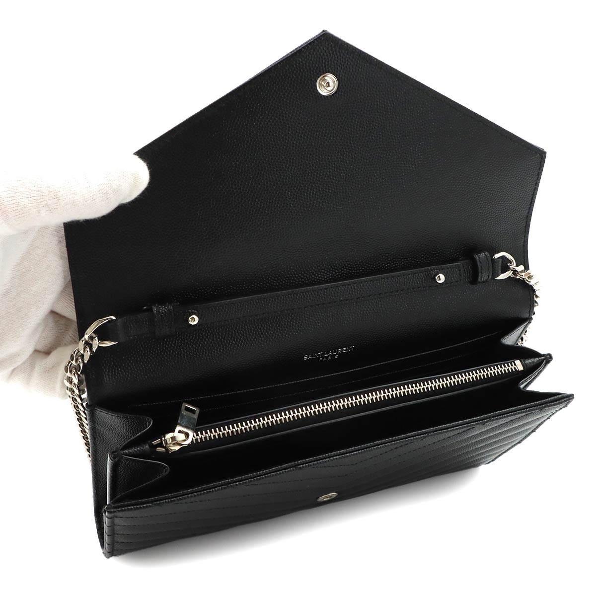 Cassandra Classic Chain Wallet Leather Black 377828