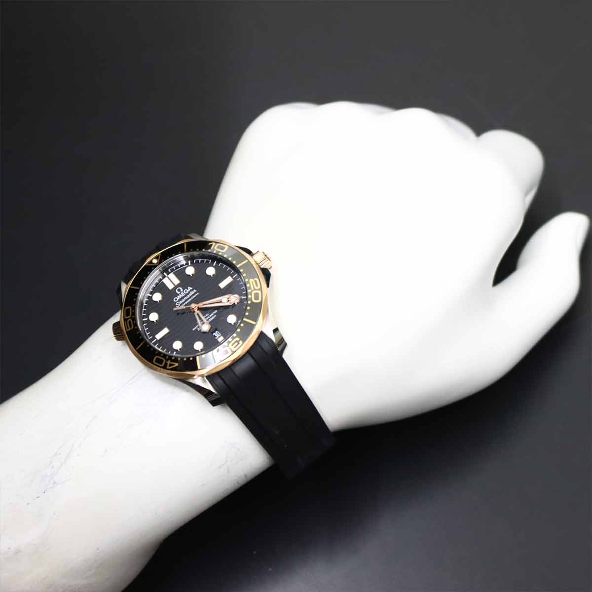 Seamaster Diver300 Co-axial 210 22 42 20 01 002 Automatic