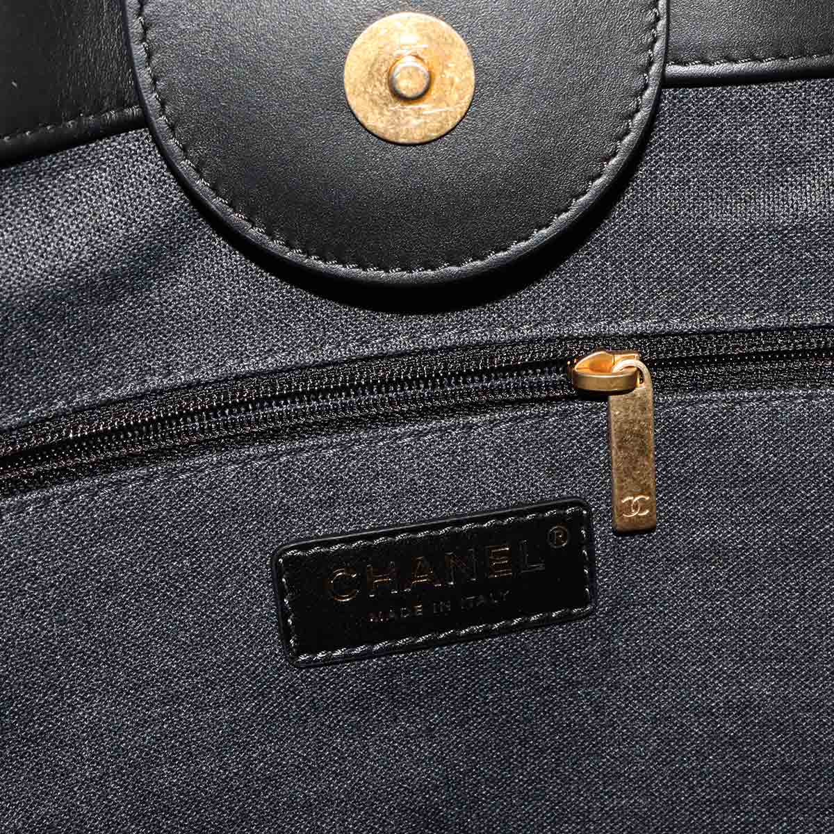 Deauville GM Tote Chain Shoulder Bag Leather Black Purse