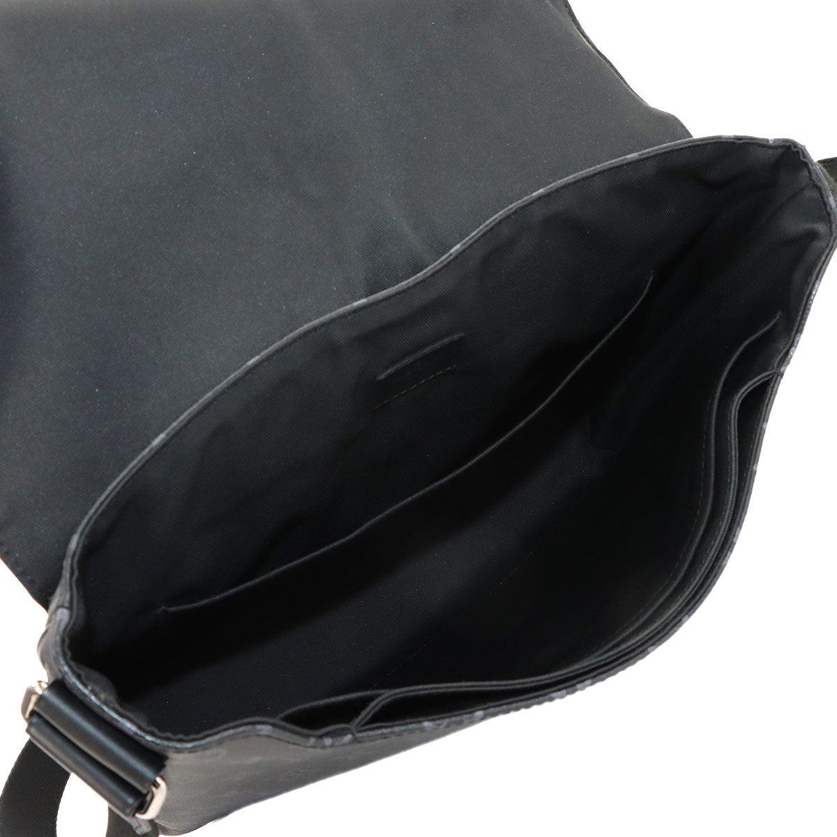 Monogram Eclipse District MM NM Shoulder Bag M44001