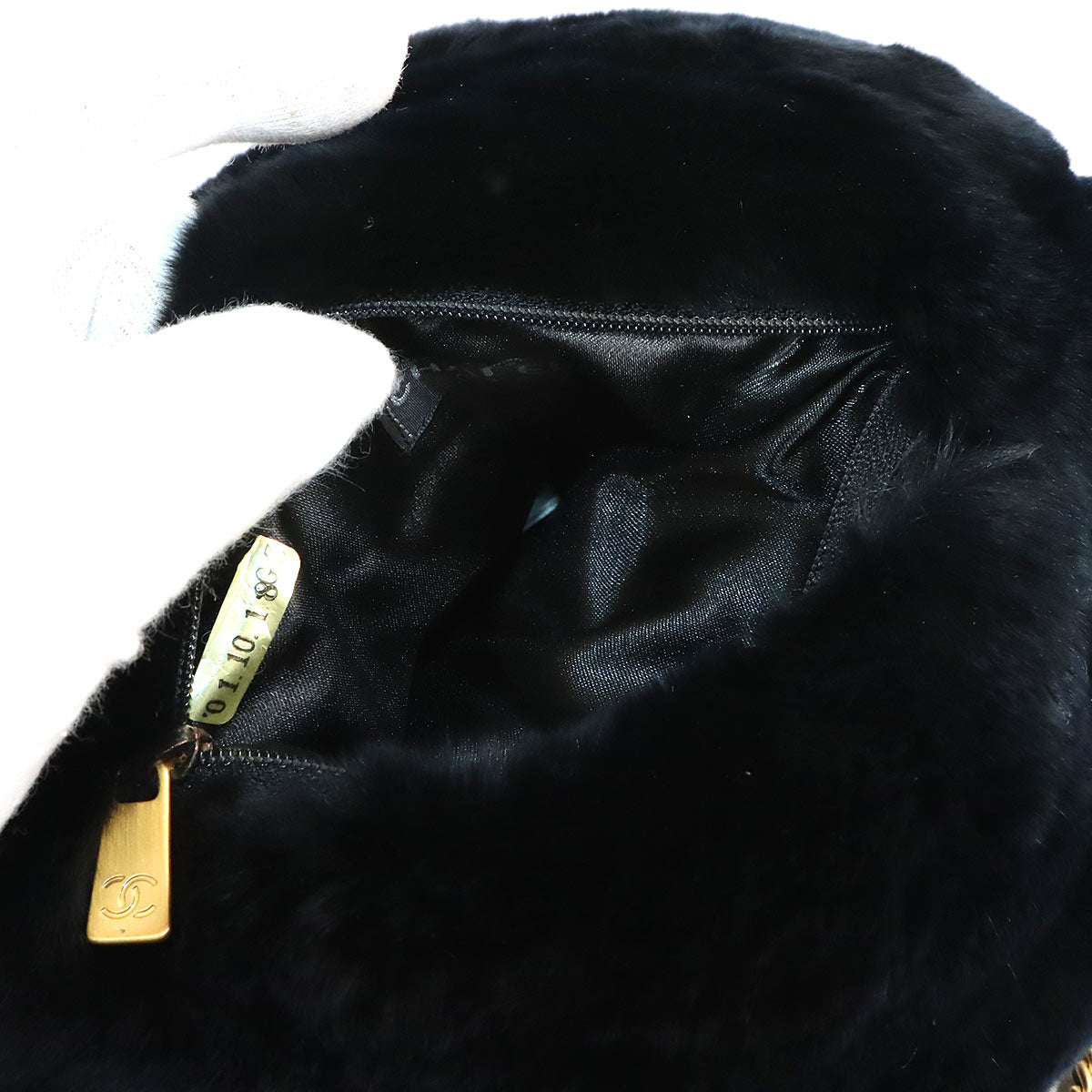 Coco Logos Arm Warmer Chain Shoulder Bag Lapin Fur Black