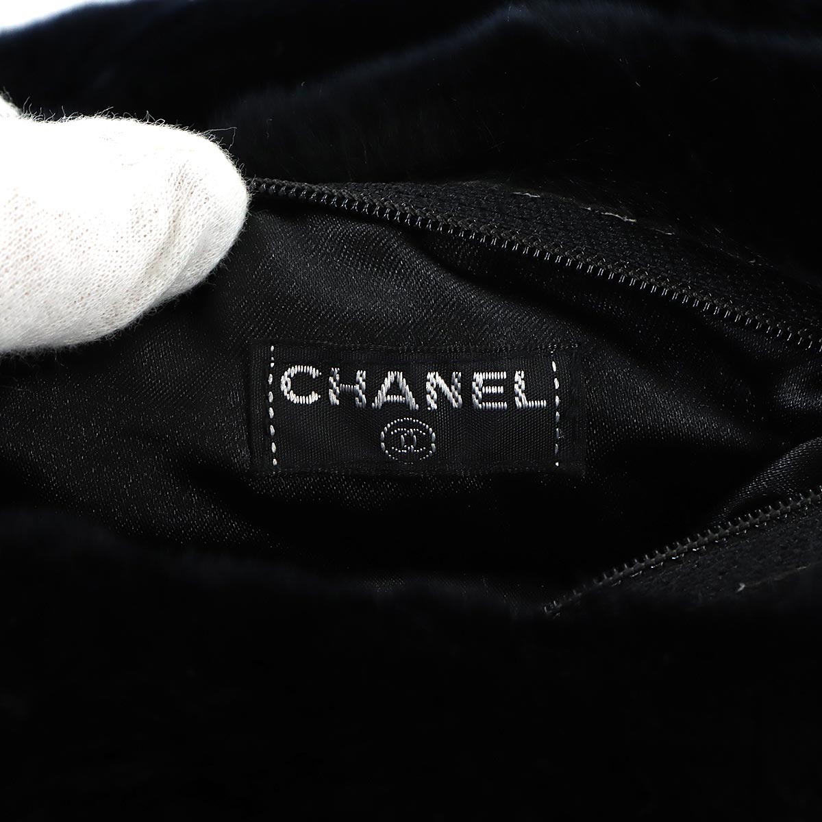Coco Logos Arm Warmer Chain Shoulder Bag Lapin Fur Black