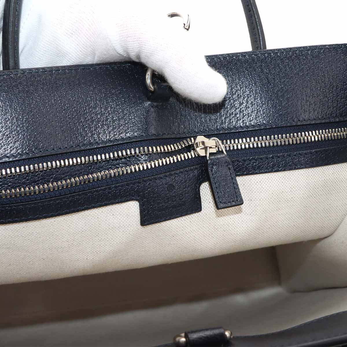 Interlocking G Tote Shoulder Bag GG Supreme Leather Navy 674155