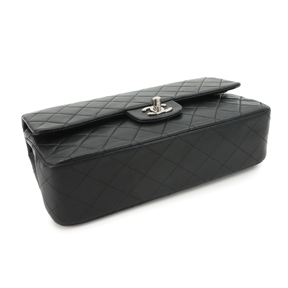 Matelasse 25 Chain Shoulder Bag Leather Black A01112 11.12