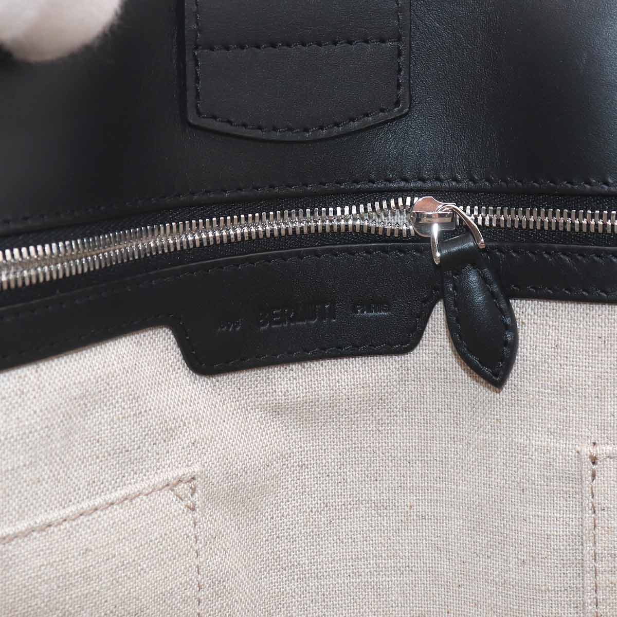 Calligraphy Toujours Tote Bag Venezia Leather Navy Purse