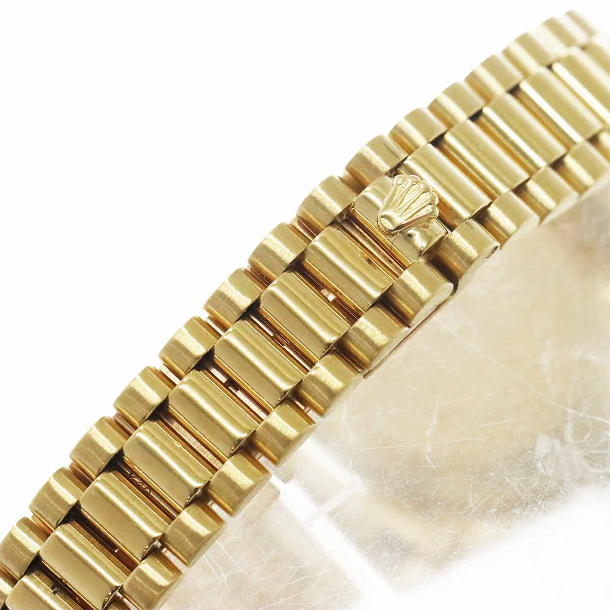 Datejust 69138G Serial 9 Diamond Bezel 750 YG Gold Dial Ladies