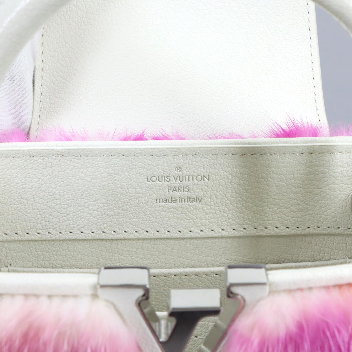 Capucines MINI Hand Shoulder Bag Leather Mink fur White