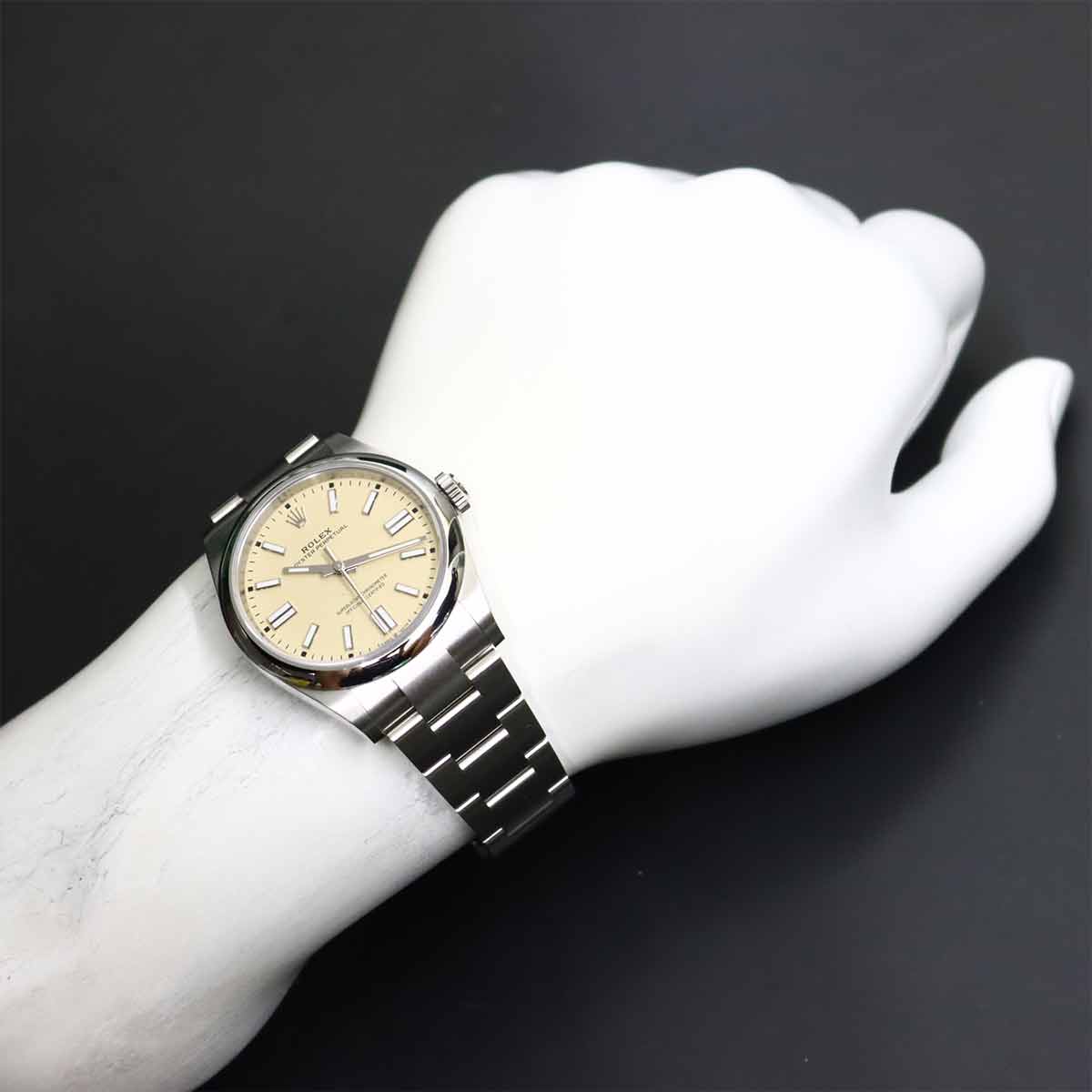 Oyster Perpetual 134300 Serial Random Automatic Pistachio Dial