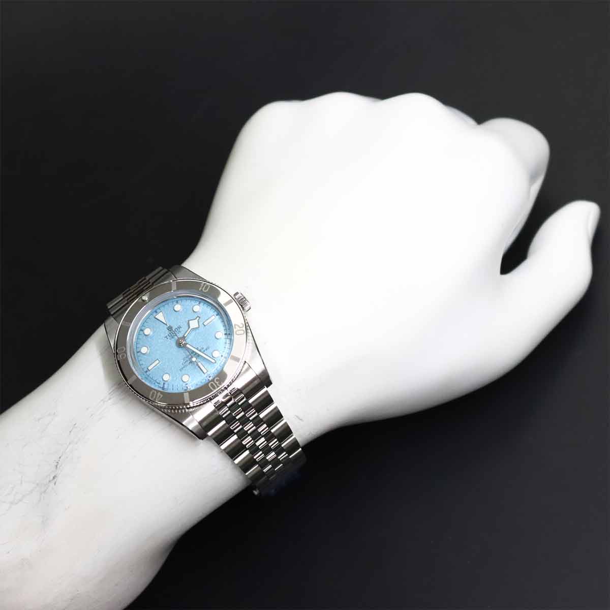 Heritage Black Bay 79000 Automatic Blue Dial Mens Watch
