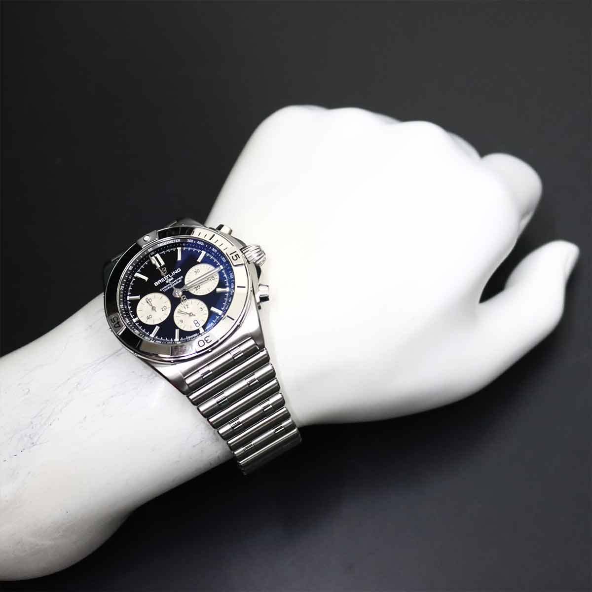 Chronomat B01 42 AB0134 Chronograph Automatic Black Dial