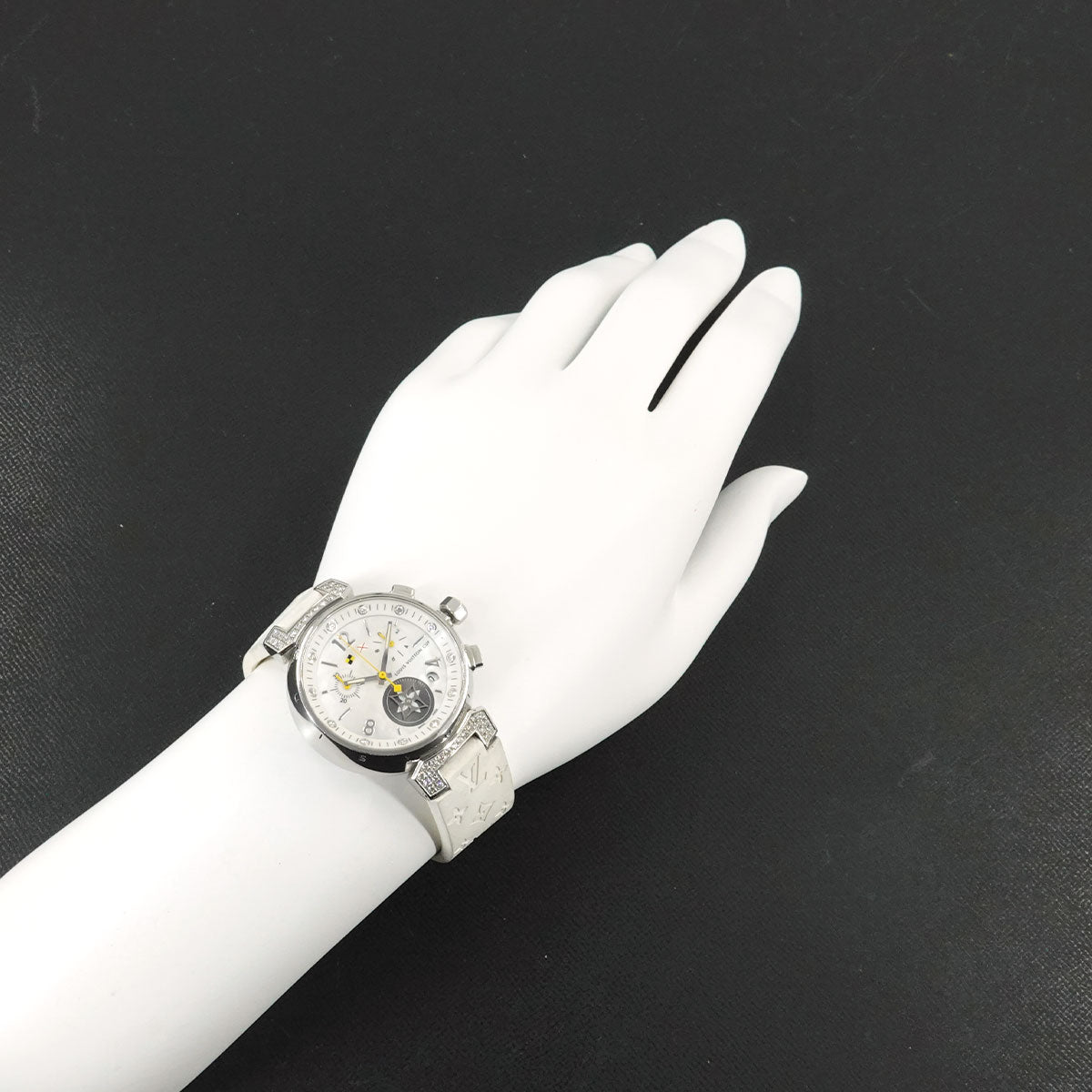 Tambour Lovely Cup Q132H Quzrtz White Shell Dial