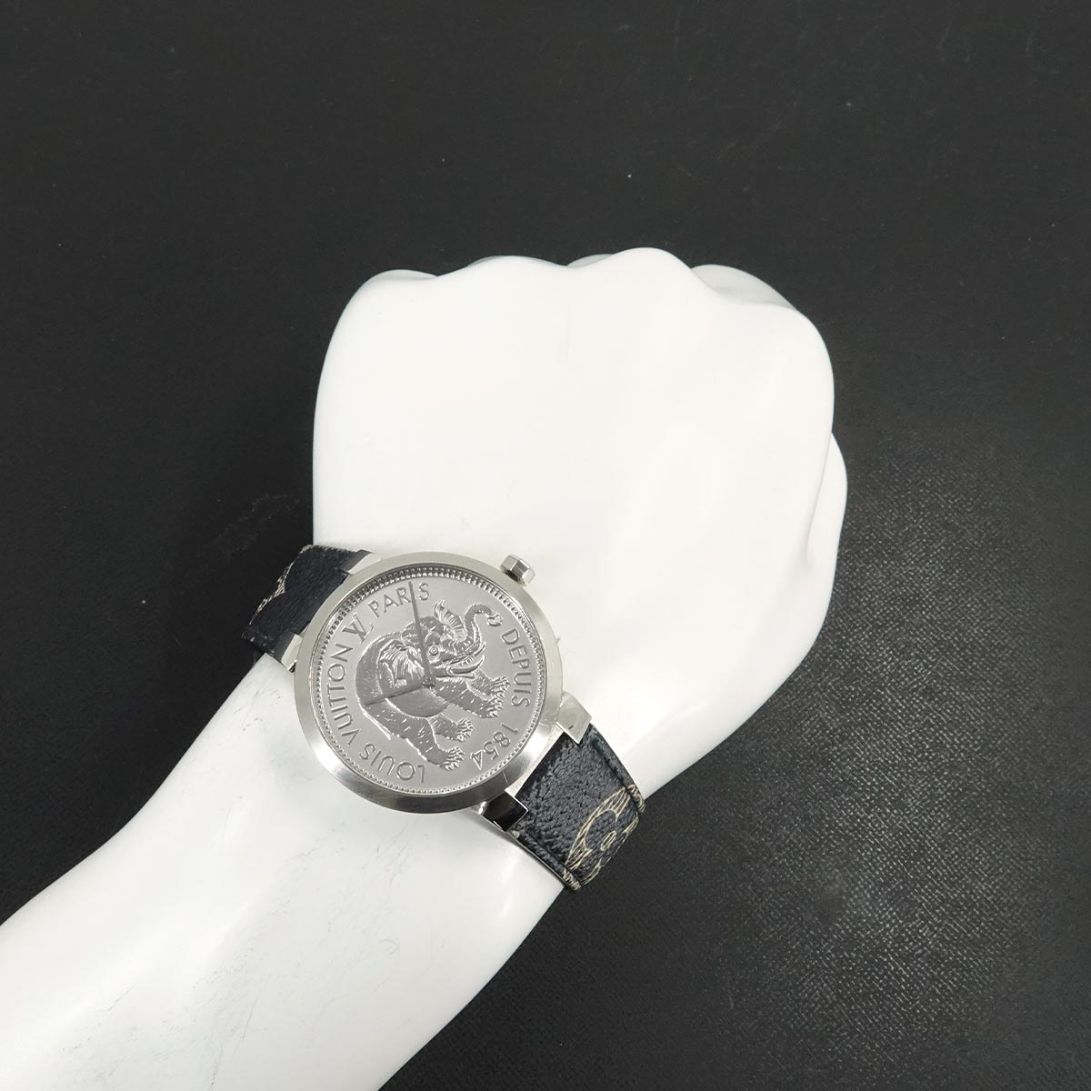 Tambour Slim savannah Q2D07 Quartz Mens Watch