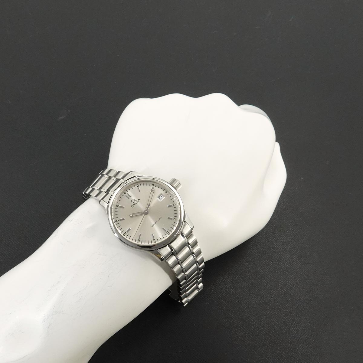 Classic Date 5203.20 Vintage Automatic White Dial Mens Watch