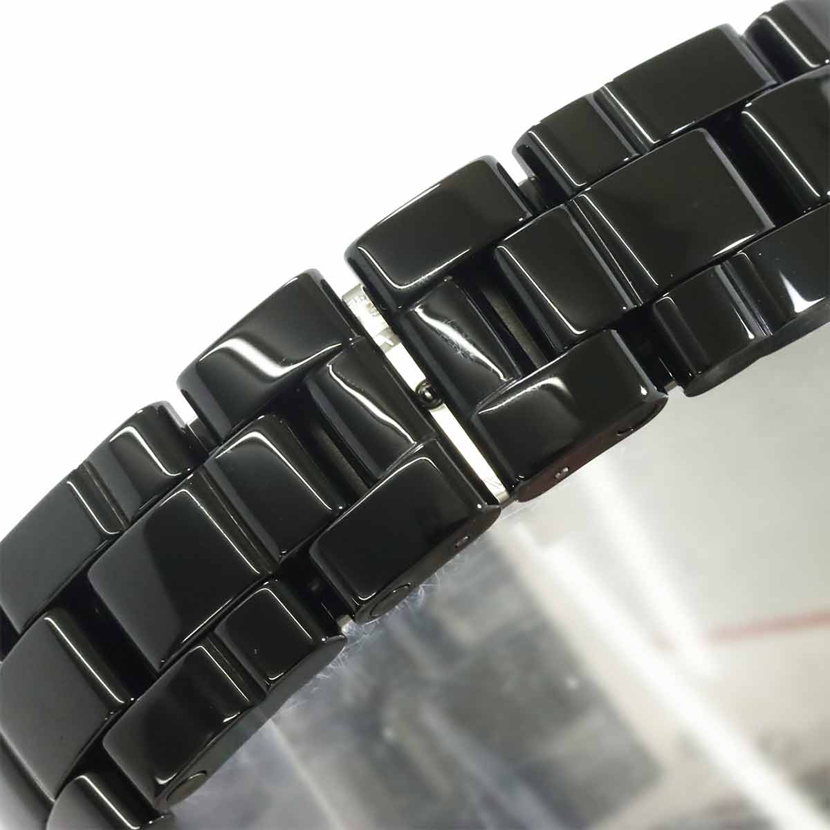 J12 H0941 Black Diamond Bezel Quartz Black Dial Ladies Watch